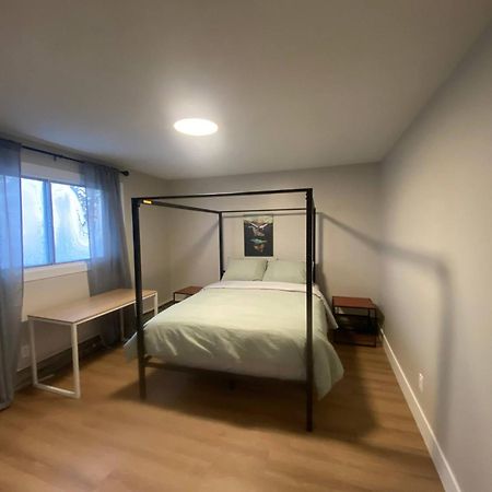 Central 2Br Near Unveristy And Whyte Ave إيدمونتون المظهر الخارجي الصورة