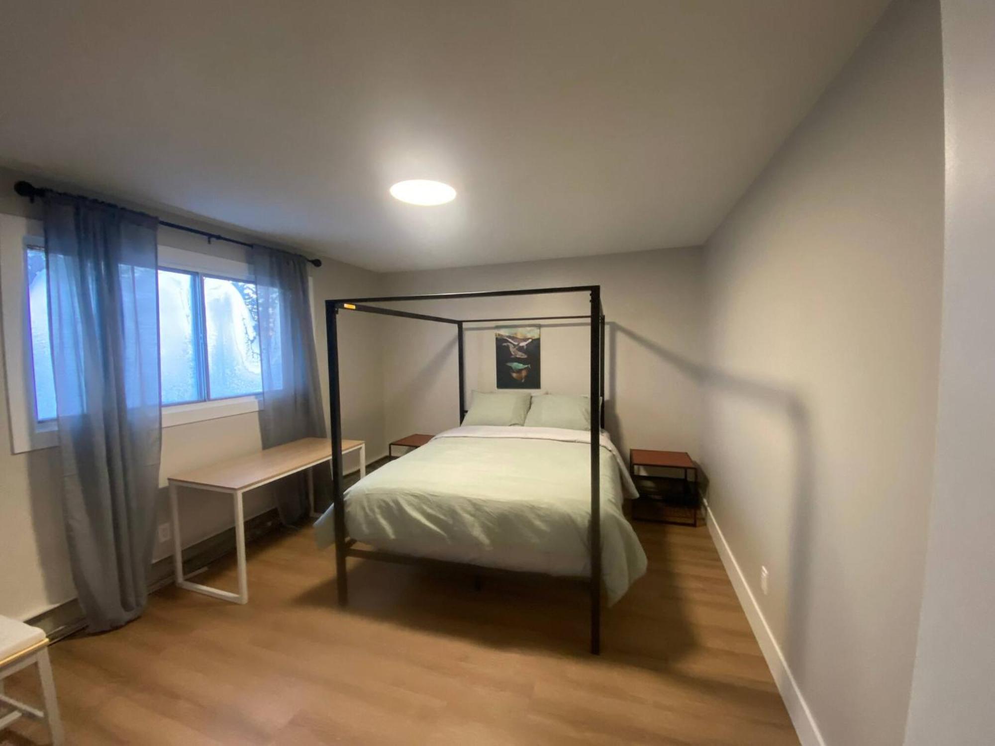 Central 2Br Near Unveristy And Whyte Ave إيدمونتون المظهر الخارجي الصورة