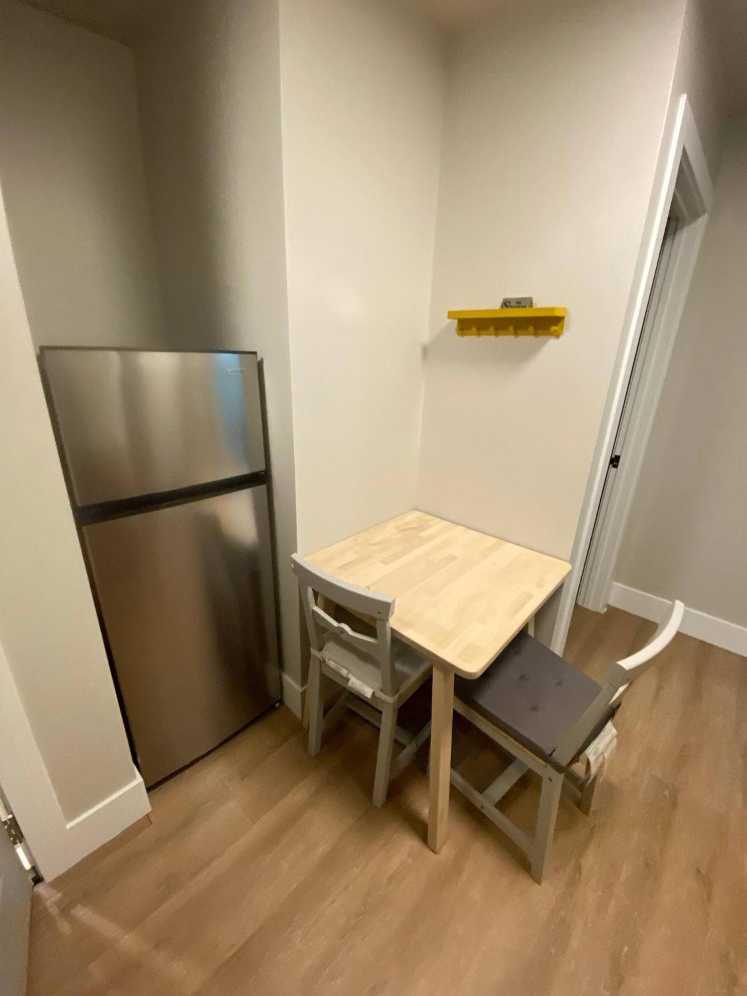 Central 2Br Near Unveristy And Whyte Ave إيدمونتون المظهر الخارجي الصورة